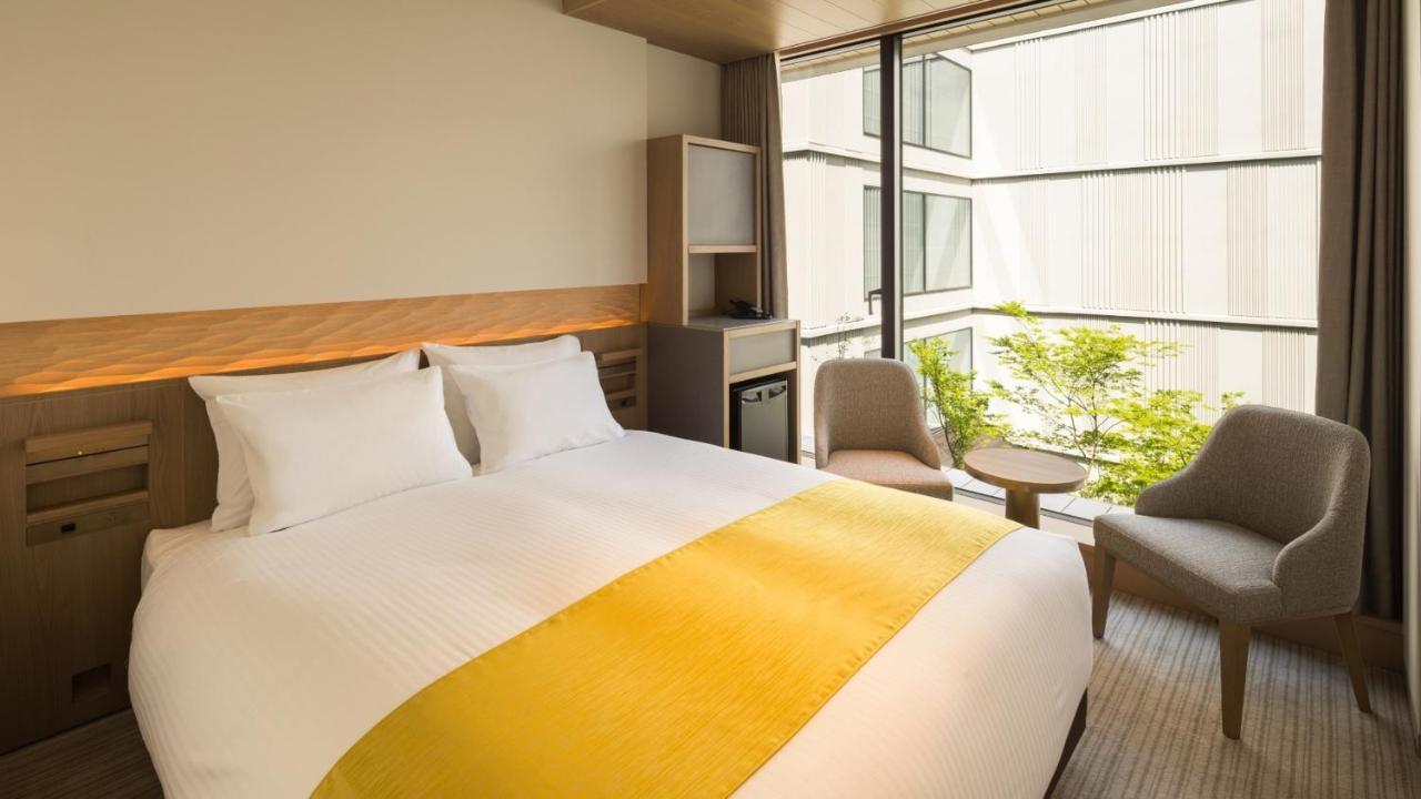 Hotel Metropolitan 4*